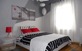White Tower Minimal Apartment